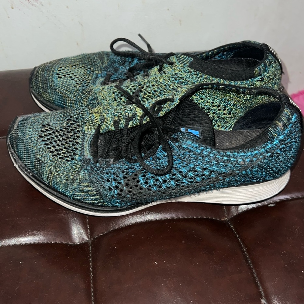 Nike Flyknit Racer